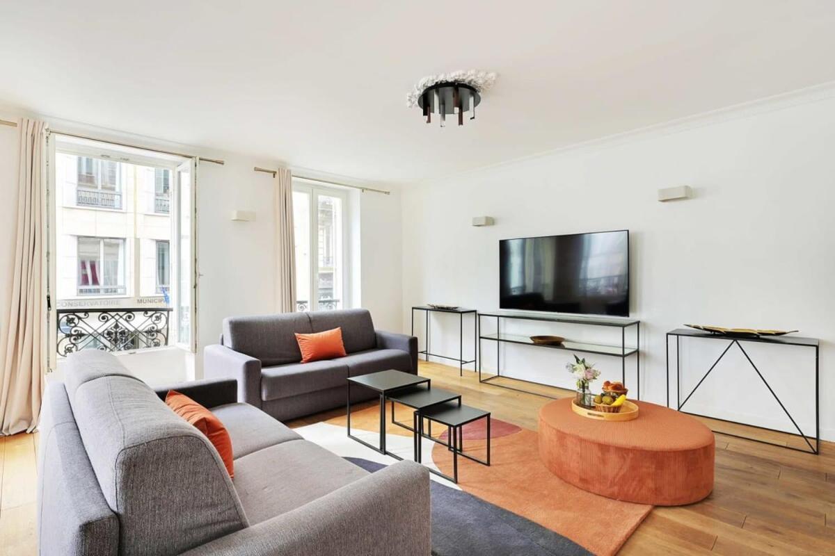 Apartment Renovated And Modern 4bd For 12 Guests *